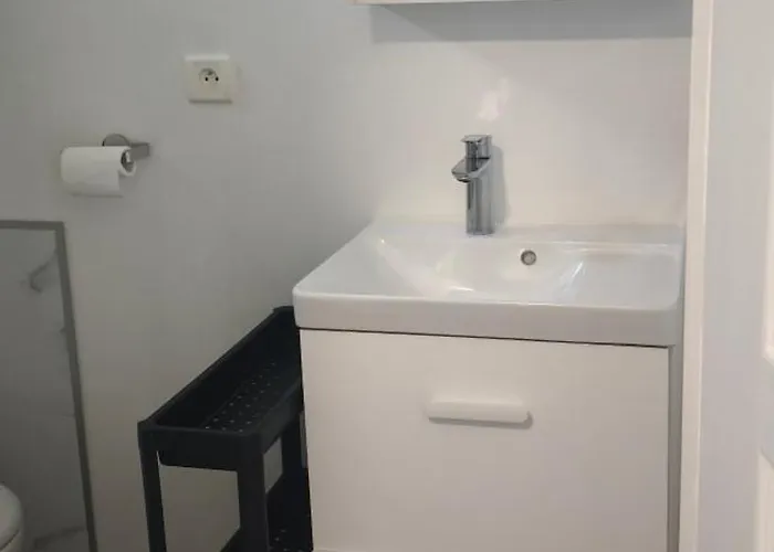 D'hote 2 Josephine - Rez De Chausse Apartment